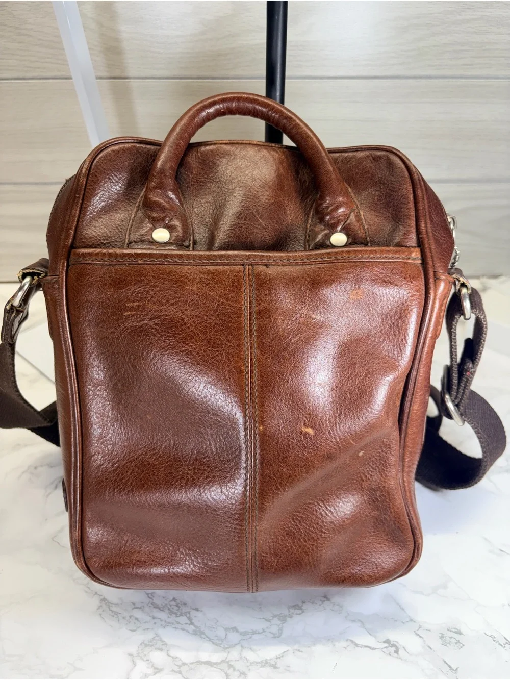 Ellington Brown Leather Messenger Bag
